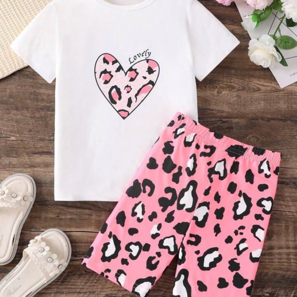 Pink Leopard Heart 2pc Short Set - New - Picture 1 of 1